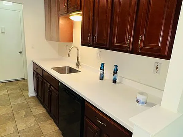 11 Sterling St, Beacon, NY 12508