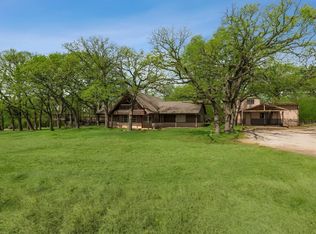 1502 Center Point Rd, Weatherford, TX 76087