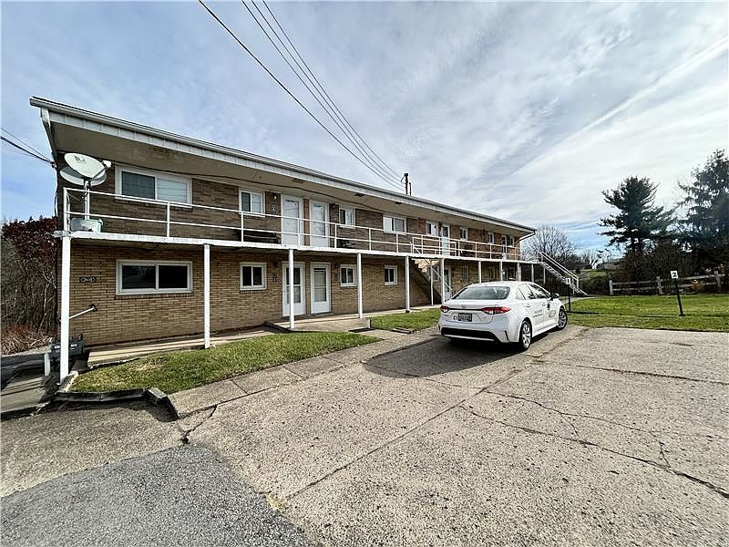 1st image of 301 Martin Ave APT 1