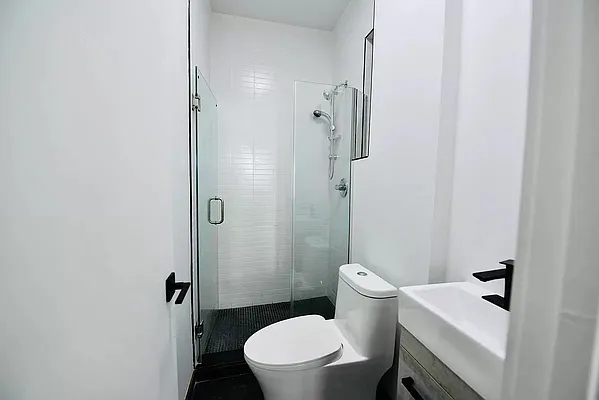 Rented by Nolita Group | media 8