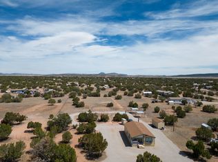 53845 N Cedar Dr, Seligman, AZ 86337