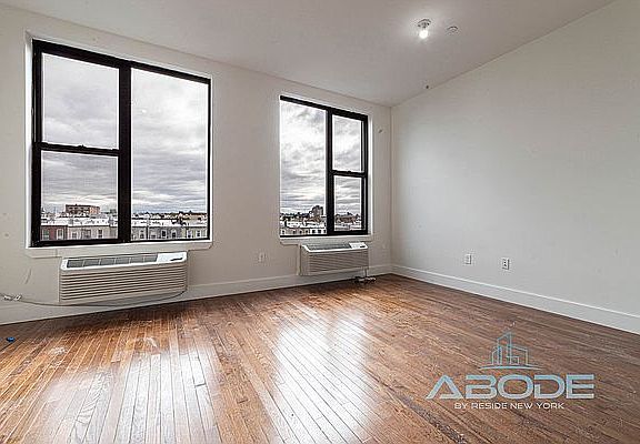3rd image of 321 Woodbine St #3E