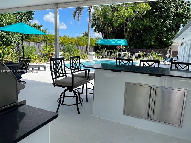15551 SW 155th Ave — Photo 11