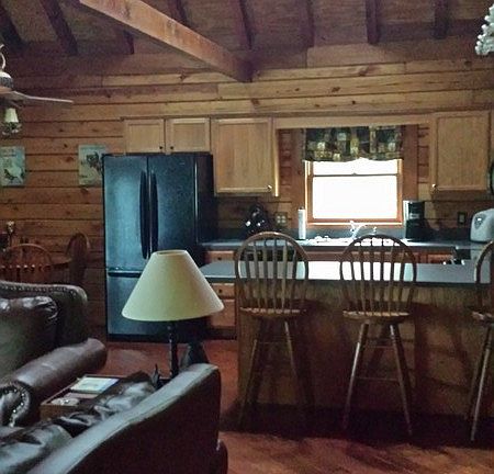 5th image of 2594 Highland Ln