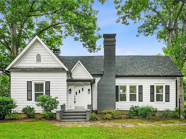 5383 Tilly Mill Rd — Photo 2
