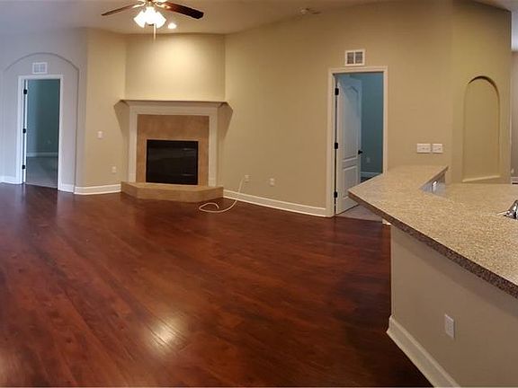 2nd image of 6242 Silver Leaf Ln