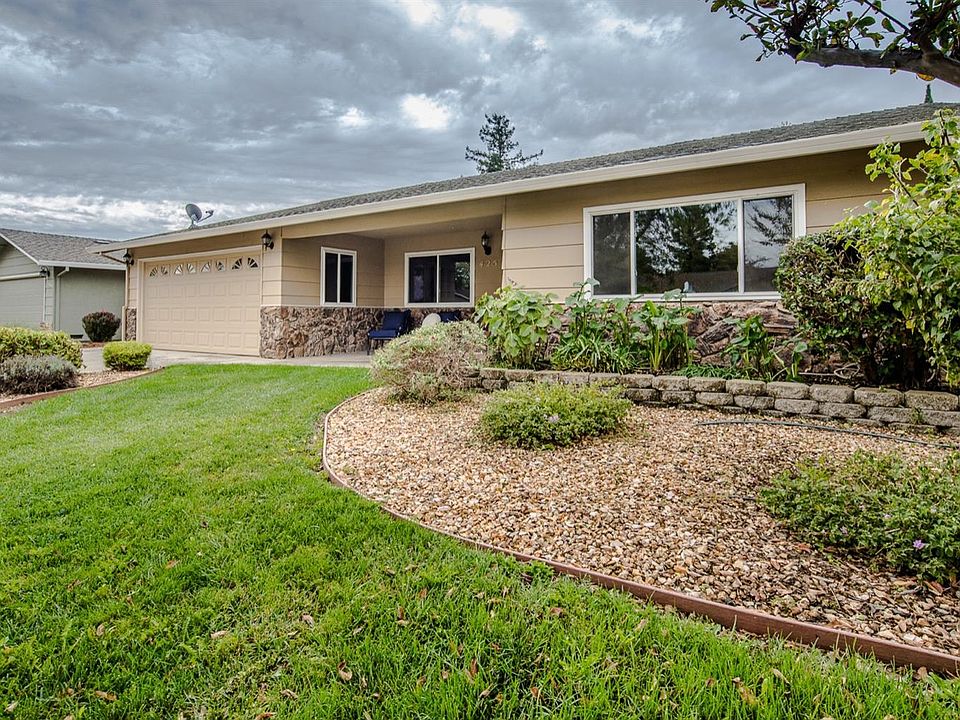 1st image of 425 Buena Vista Way