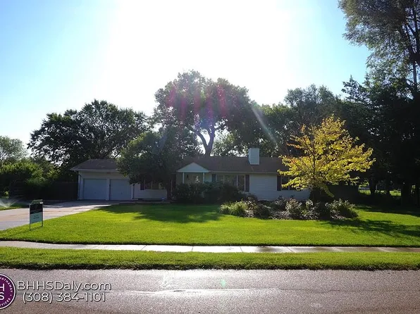 2305 Pioneer Blvd, Grand Island, NE 68801