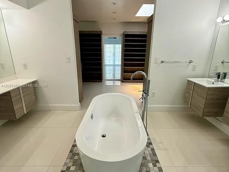 1365 Daytonia Rd — Photo 38