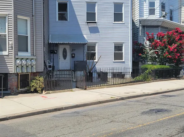 337 Summit Ave, Jersey City, NJ 07306