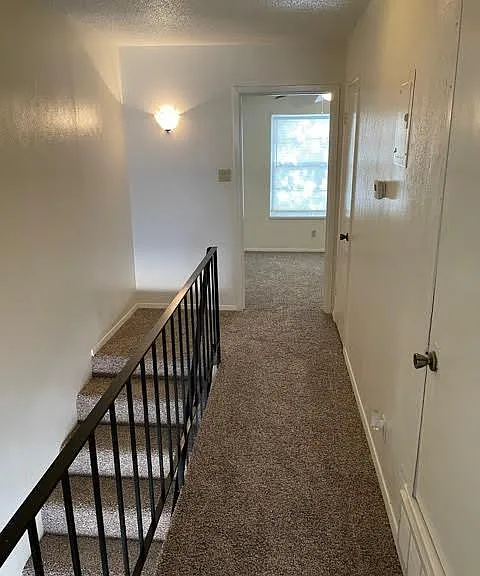 915 N Elm St #3 — Photo 9