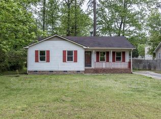 8221 Rocky Ct, Raleigh, NC 27616
