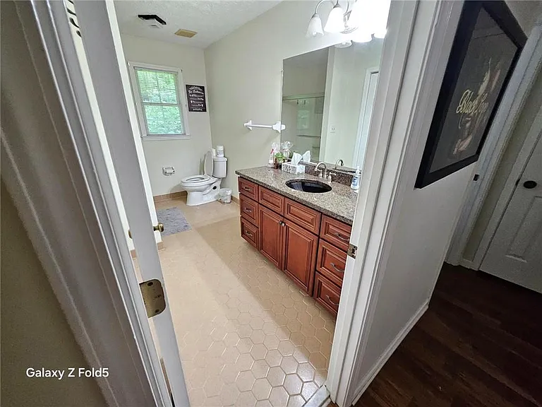 49 Cook Ln — Photo 7