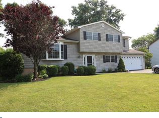 12 Welland Rd, Hamilton, NJ 08690