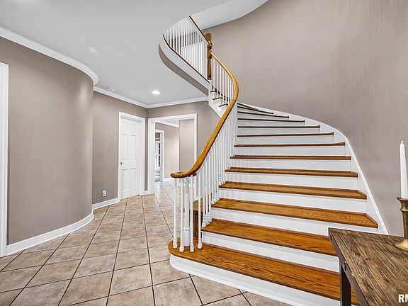 4th image of 6526 N Saint Marys Rd