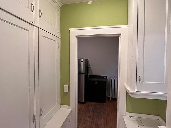 4th image of 111 E Gorham St #2
