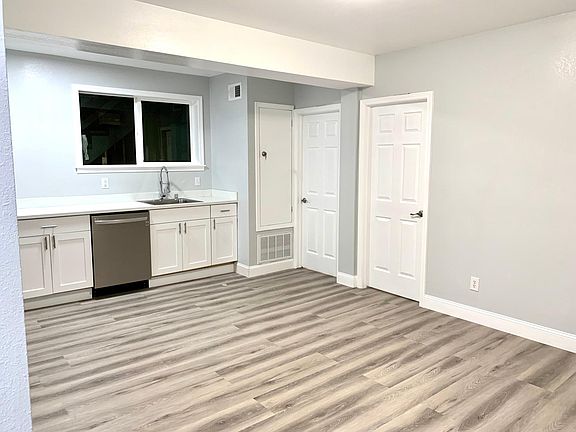 4th image of 1319 Palou Ave #B