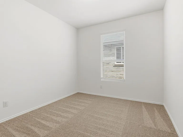 2524 Limerick Dr — Photo 11