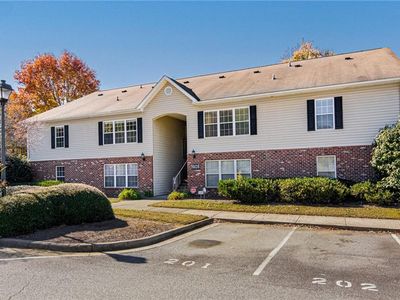 1905 Crest Hollow Dr APT 101, Winston Salem, NC, 27127