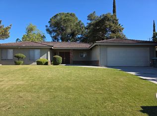 3824 Christmas Tree Ln, Bakersfield, CA 93306