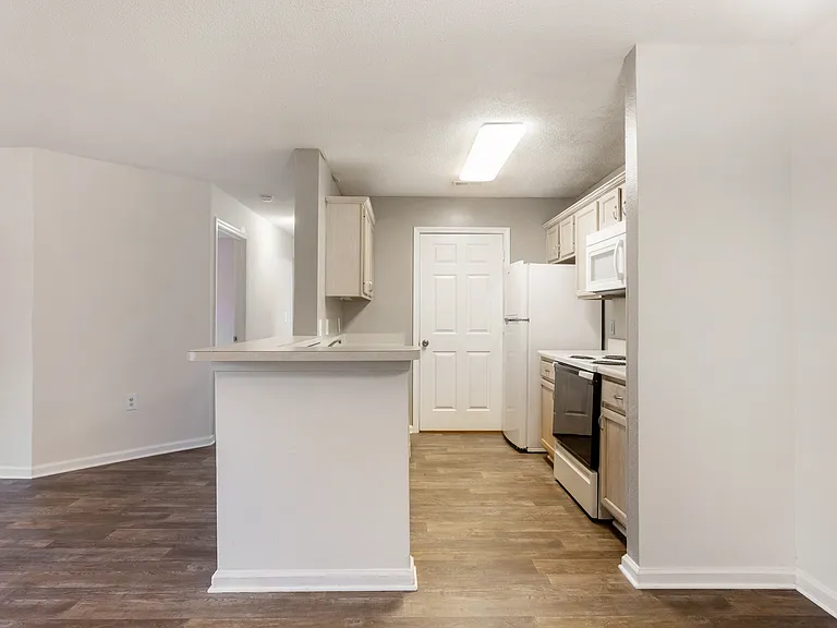 Palm Club Apartment Homes — Photo 14