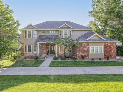 3041 S Victoria Ln, Blue Springs, MO, 64015