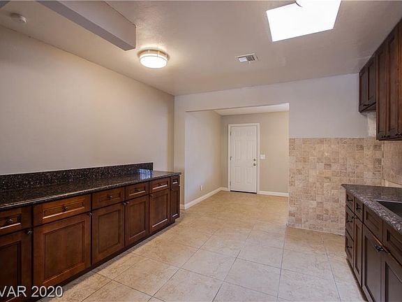 5th image of 604 N 4th St #A
