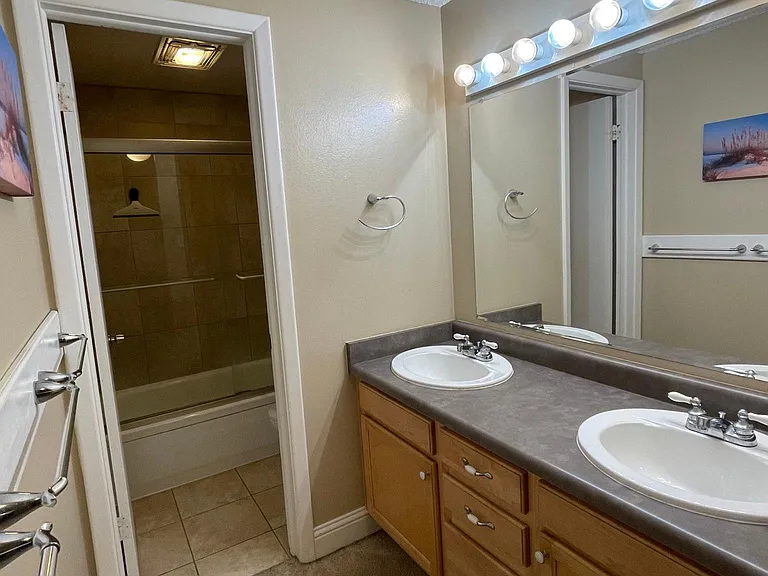 3000 Colorado Ave #H-132 — Photo 9