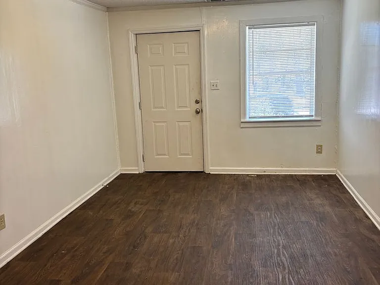 2165 1/2 Telfair St #B — Photo 4
