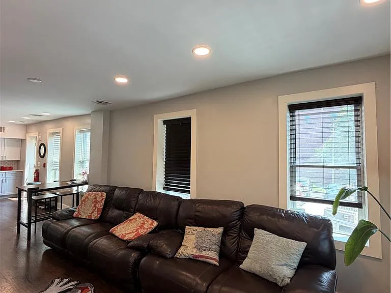 601 Northampton St #201 — Photo 9