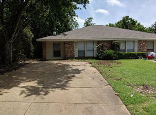 2560 Windy Pine Ln, Arlington, TX 76015