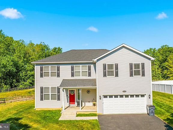 3rd image of 2109 Cedar Tree Ln