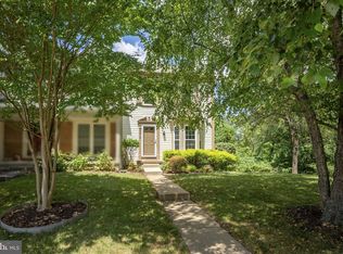 20910 Pioneer Ridge Ter, Ashburn, VA 20147