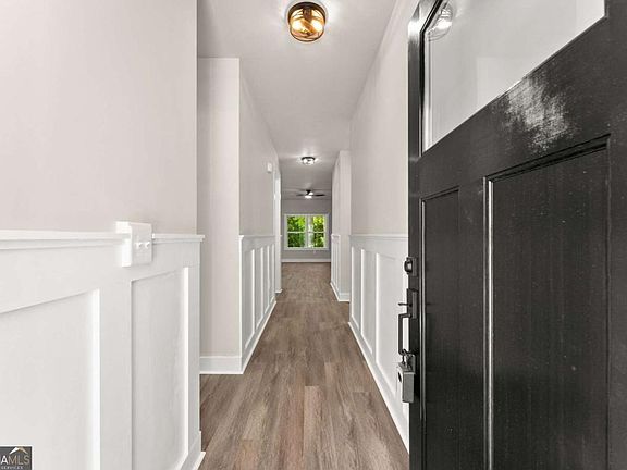 4th image of 43 Anderson St