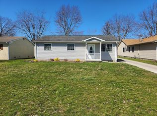 5568 Pointe Dr, East China, MI