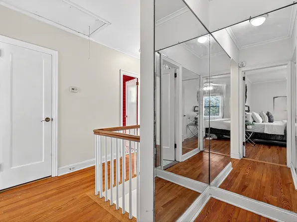 7 Roosevelt Terrace image 30 of 49