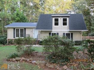 1096 Mandalay Ct, Lilburn, GA