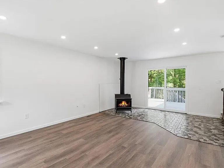 40 Oak Hill Ter — Photo 12