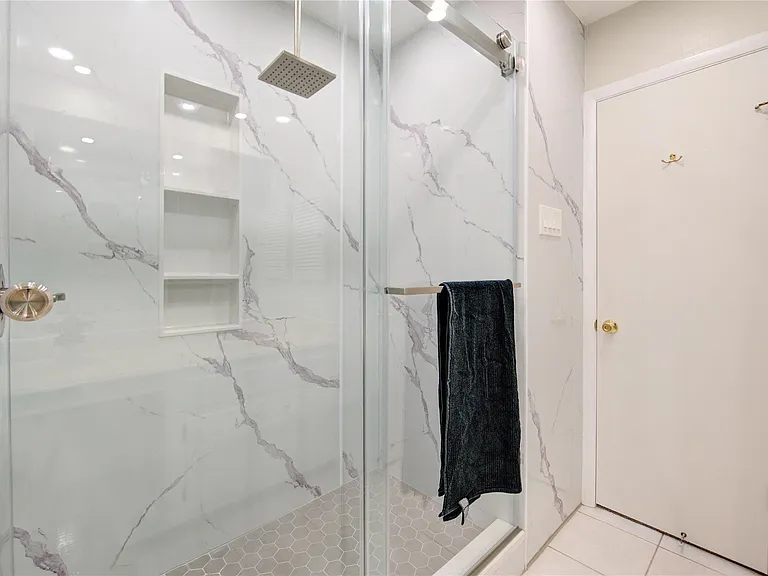 1927 Ash Meadow Dr — Photo 26