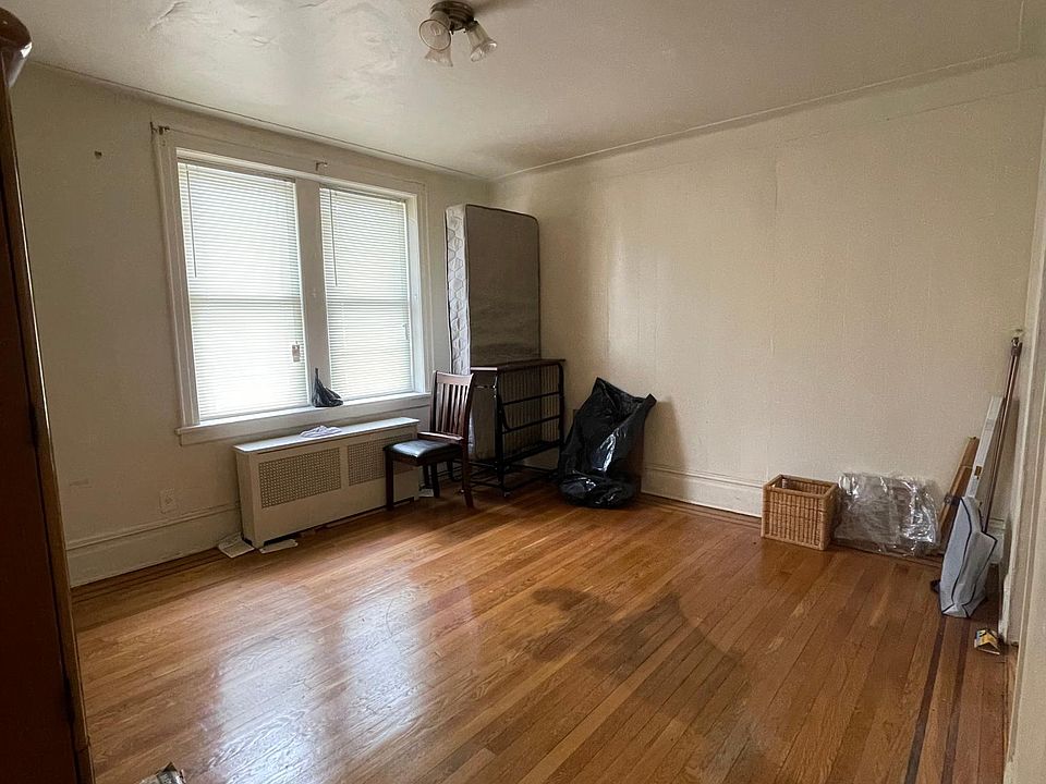 1st image of 8732 114th St APT 1A