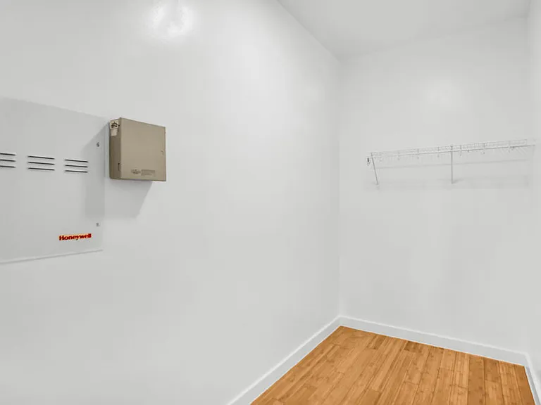 1111 S Akard St #304 — Photo 8