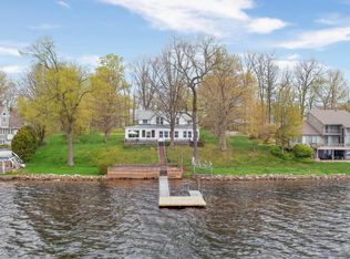 61305 Crooked Creek Rd, Cassopolis, MI 49031