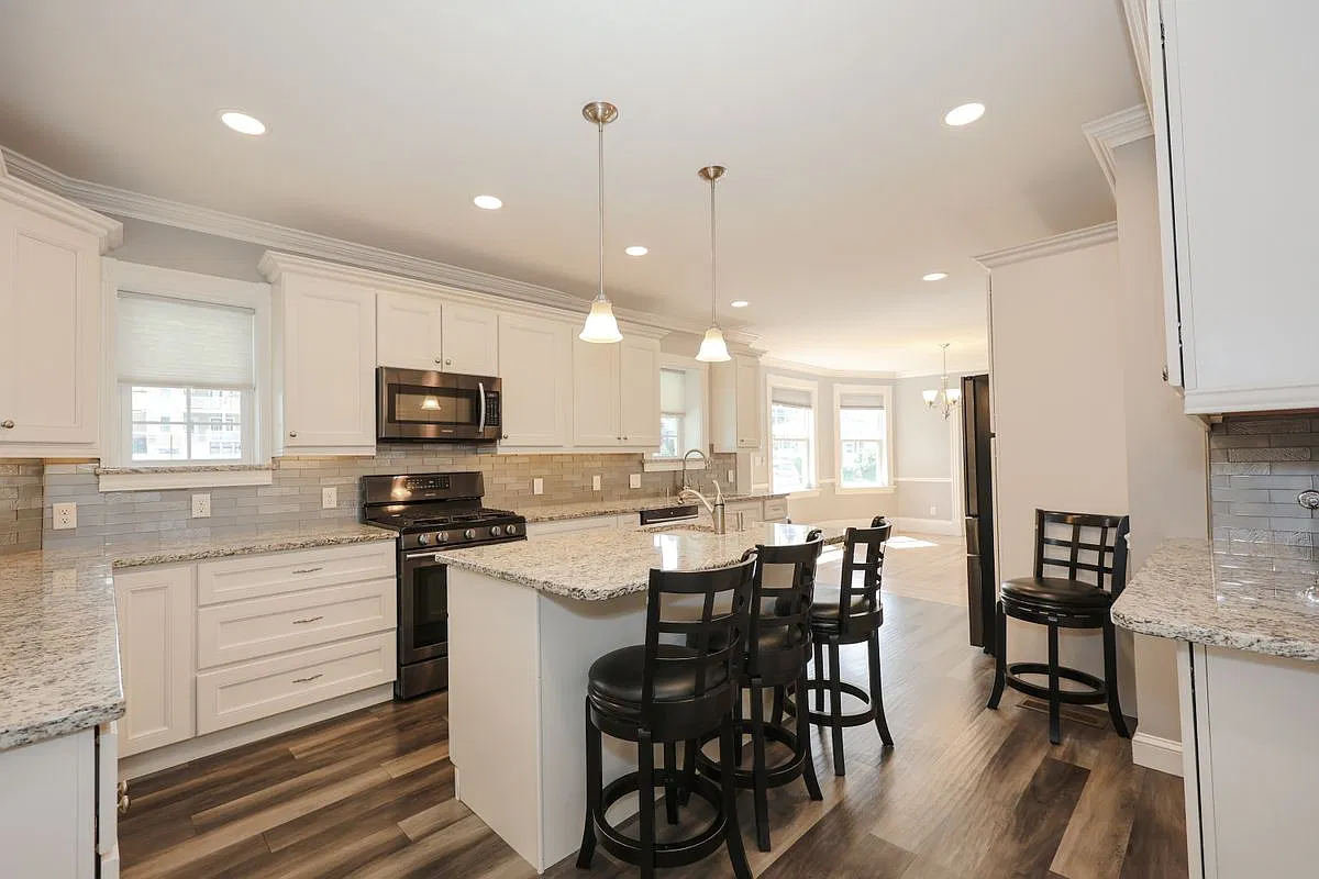 2 bed, 2.0 bath, 1594 sqft, $2,800 — Photo 3