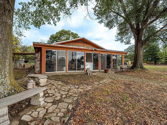 2nd image of 21360 Southwind Dr