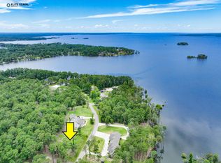 725 Crooked Branch Rd, Brookeland, TX 75931