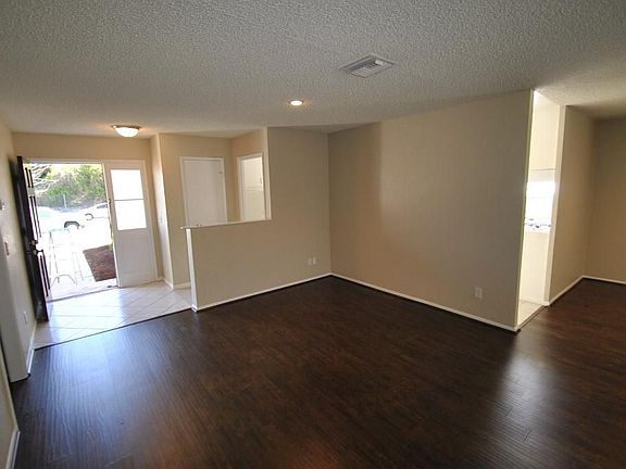 2nd image of 6207 Le Sage Ave