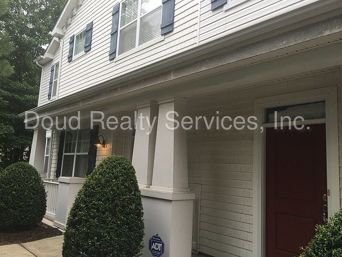 1st image of 1303 Emsworth Dr