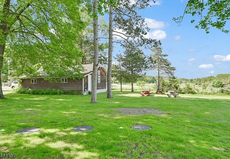 425 Powerville Rd — Photo 36