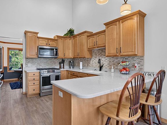 3rd image of W6281 St Andrews COURT