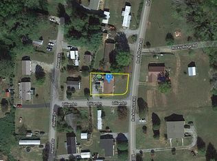 102 Lillian Ln, Johnson City, TN 37601